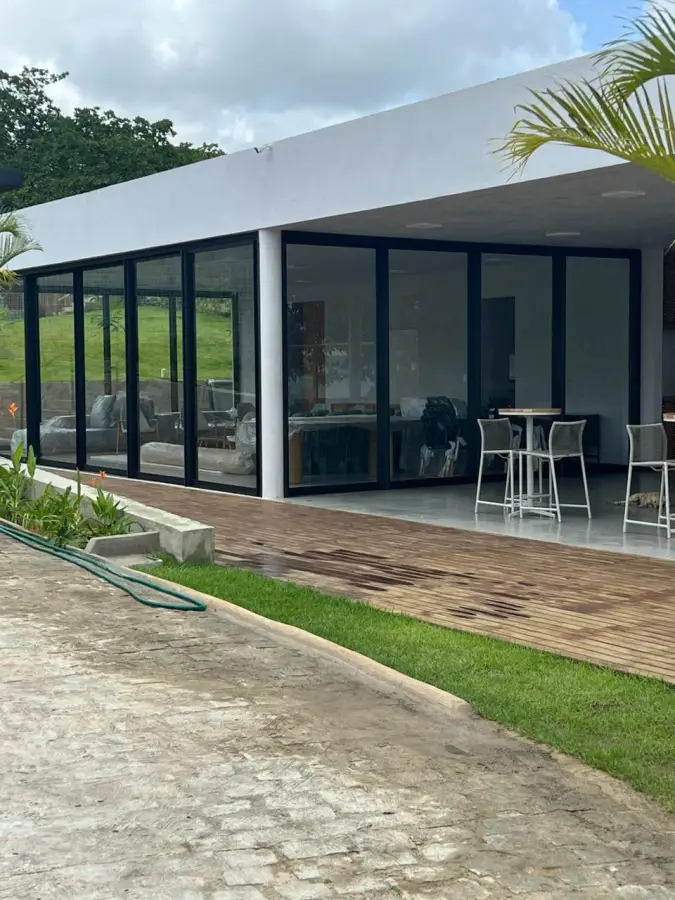 Obra de esquadrias de alumínio — Vitrus Natal